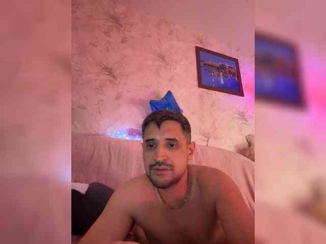 VIP17CoupleDream webcam