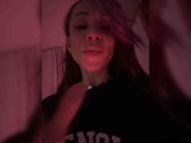 VIP17CoupleDream webcam