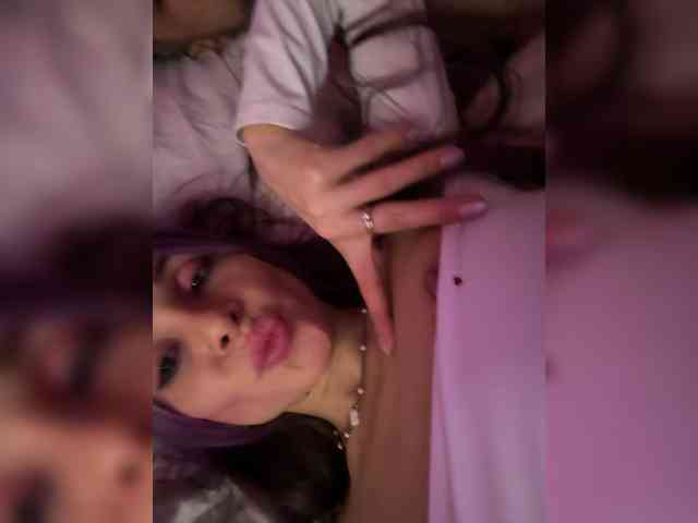 VIP17CoupleDream webcam