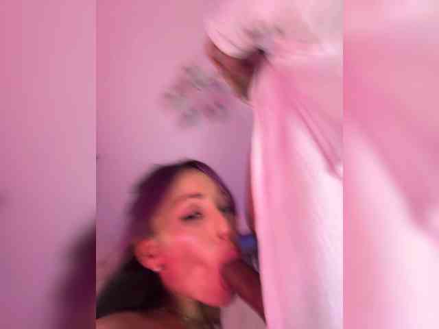 VIP17CoupleDream webcam