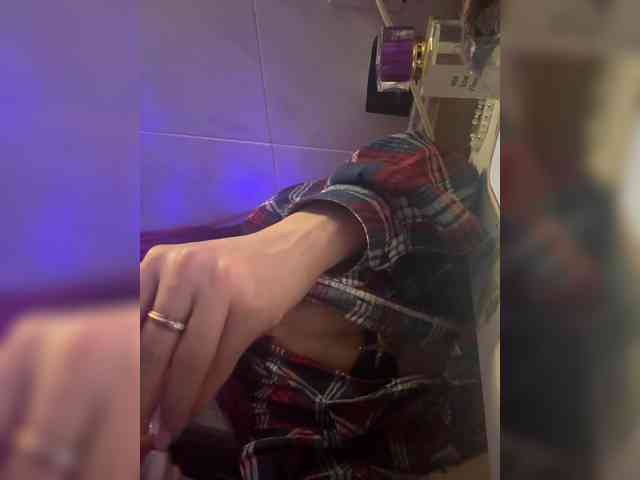 VIP17CoupleDream webcam