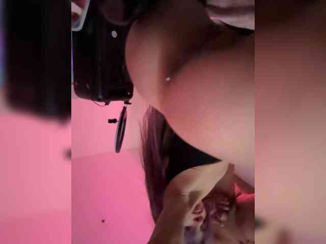 VIP17CoupleDream webcam