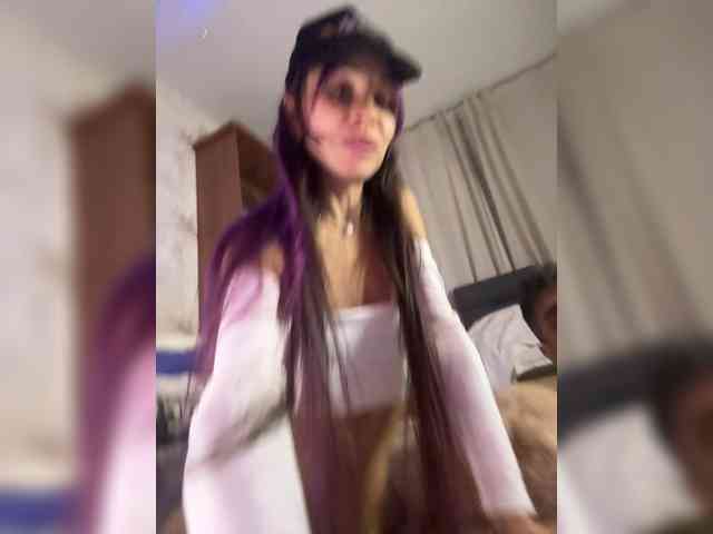 VIP17CoupleDream webcam