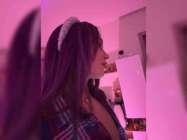 VIP17CoupleDream webcam