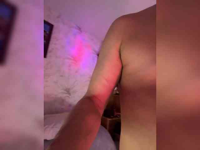 VIP17CoupleDream webcam