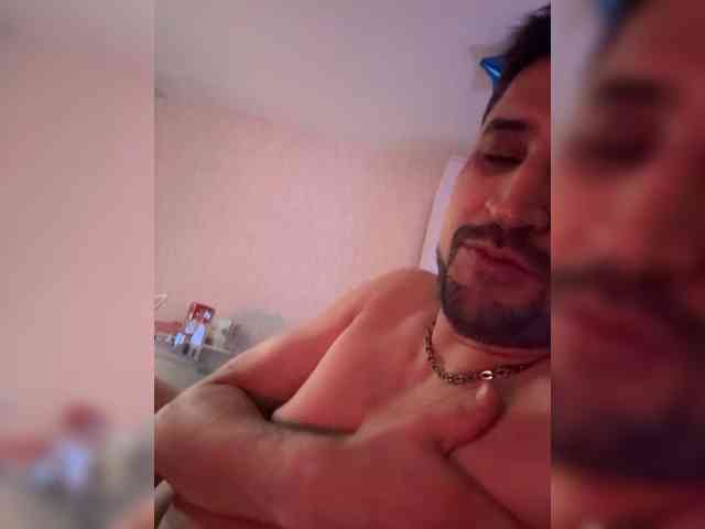 VIP17CoupleDream webcam