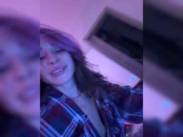 VIP17CoupleDream webcam