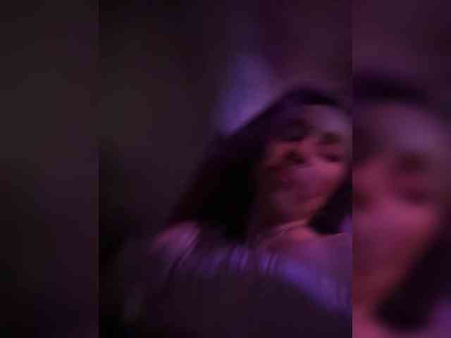 VIP17CoupleDream webcam