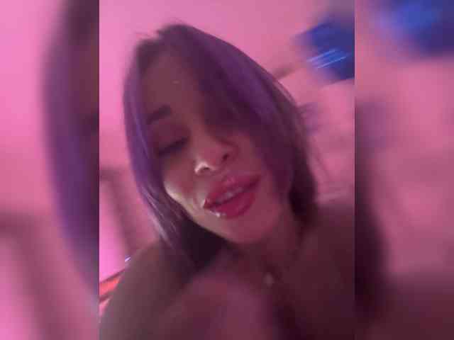 VIP17CoupleDream webcam