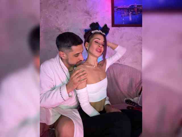 VIP17CoupleDream webcam