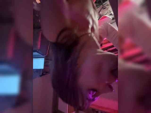 VIP17CoupleDream webcam