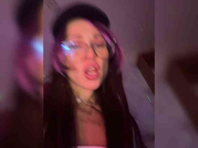 VIP17CoupleDream webcam