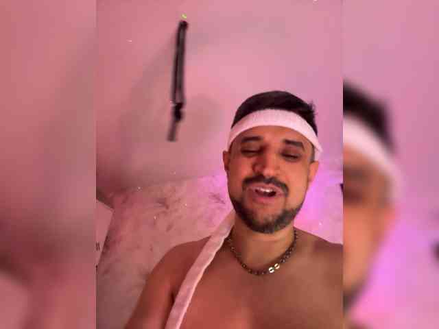 VIP17CoupleDream webcam