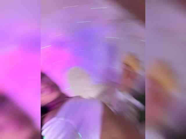 VIP17CoupleDream webcam