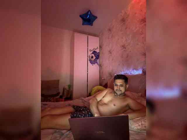 VIP17CoupleDream webcam