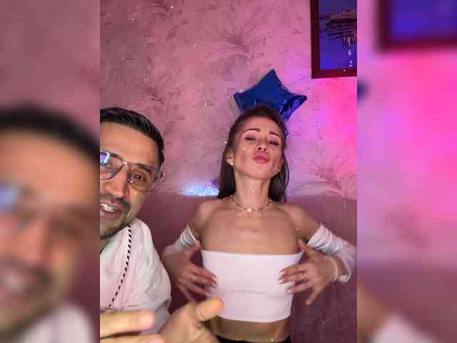 VIP17CoupleDream webcam