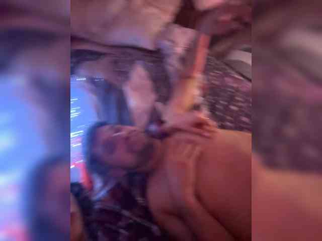 VIP17CoupleDream webcam