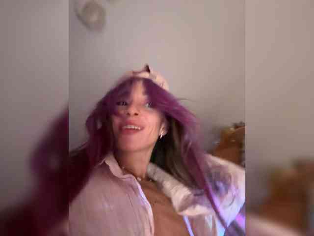 VIP17CoupleDream webcam