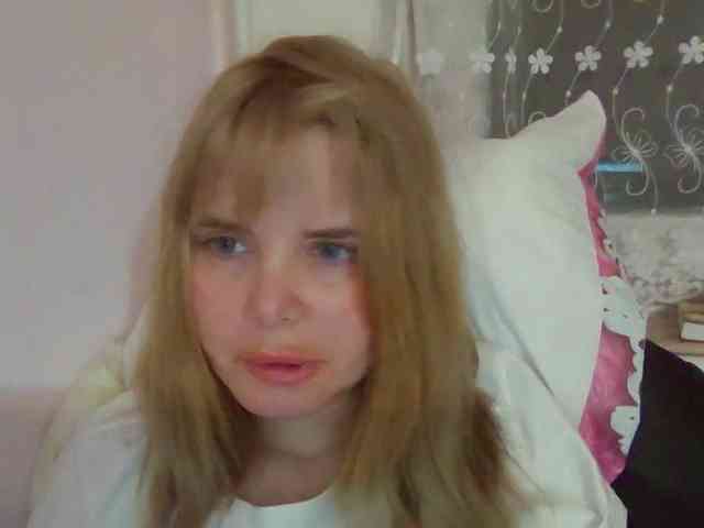 ElenaPleasure webcam