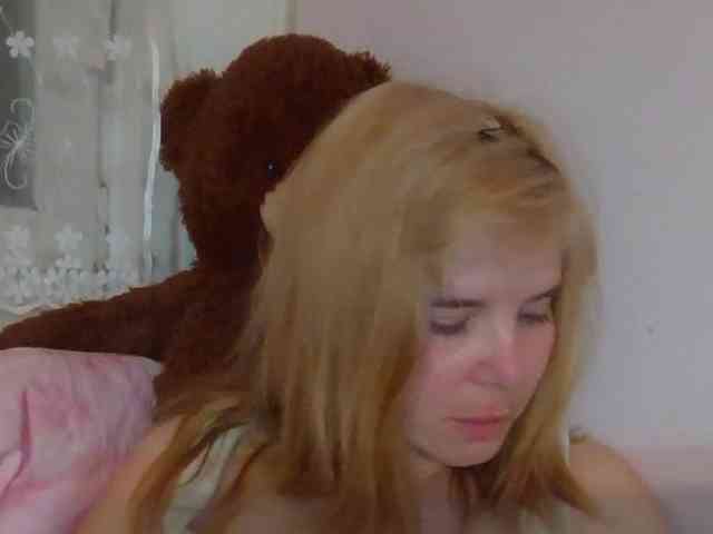 ElenaPleasure webcam