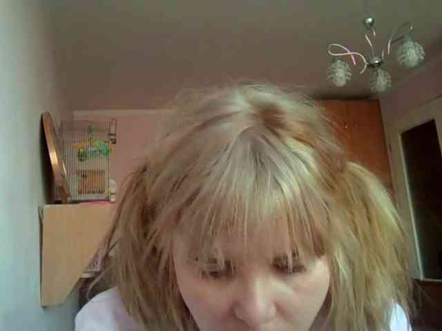 ElenaPleasure webcam