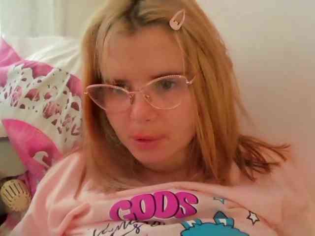 ElenaPleasure webcam