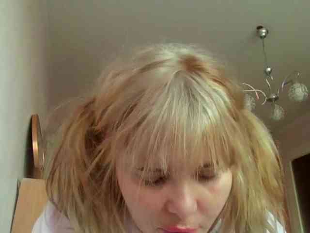 ElenaPleasure webcam