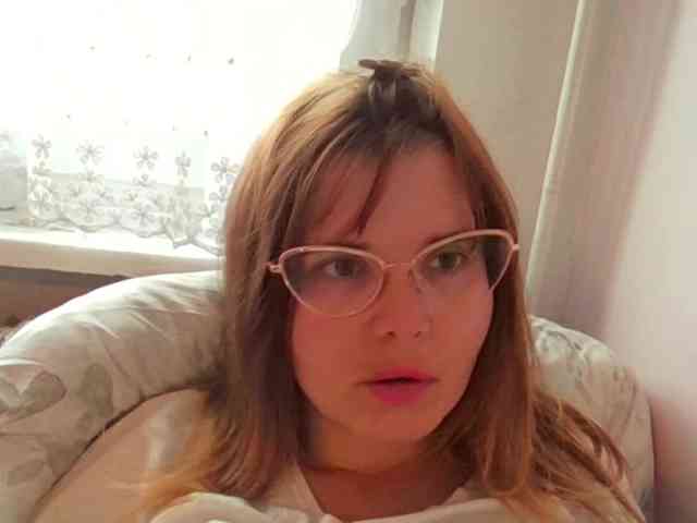 ElenaPleasure webcam