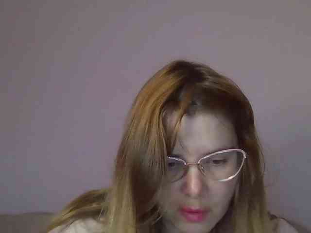 ElenaPleasure webcam