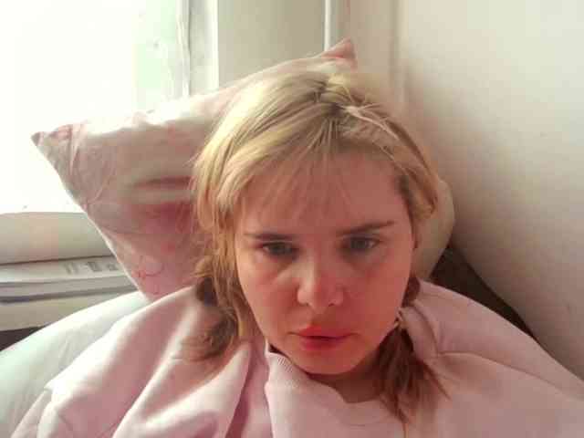 ElenaPleasure webcam