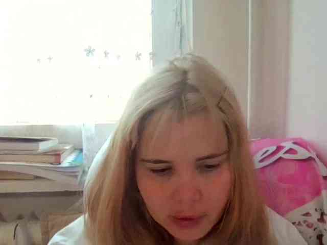 ElenaPleasure webcam