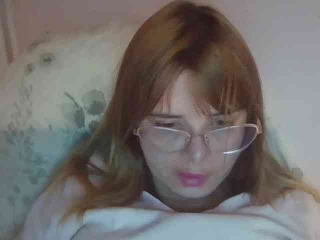 ElenaPleasure webcam