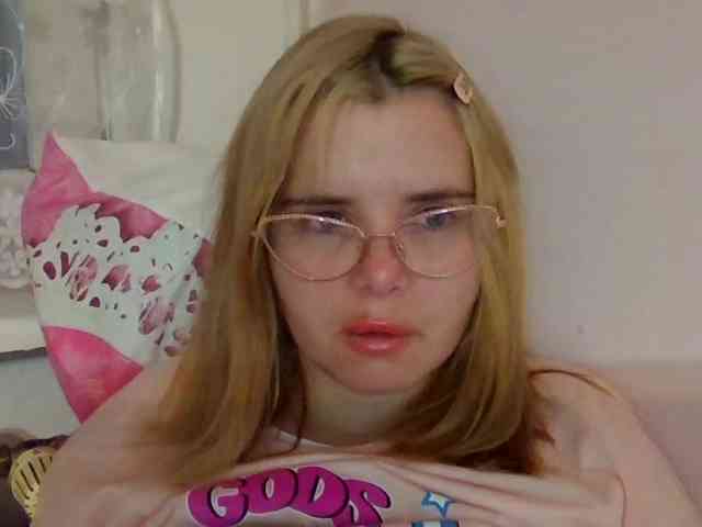 ElenaPleasure webcam