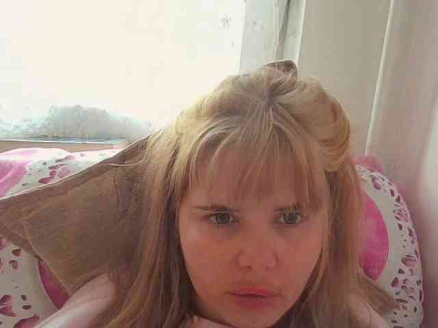 ElenaPleasure webcam