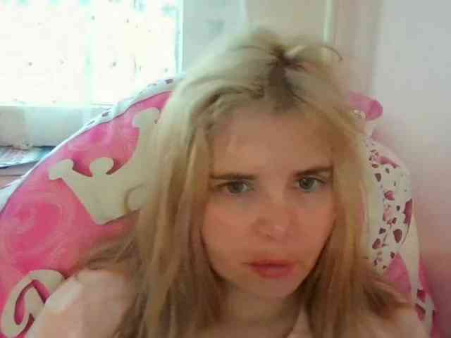 ElenaPleasure webcam