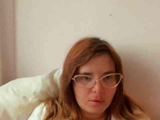 ElenaPleasure webcam