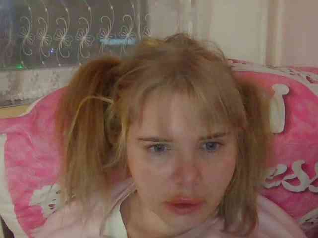 ElenaPleasure webcam