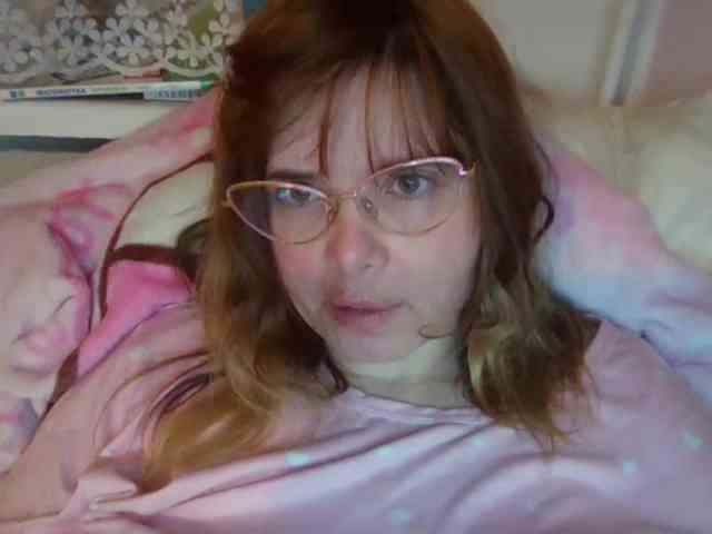 ElenaPleasure webcam