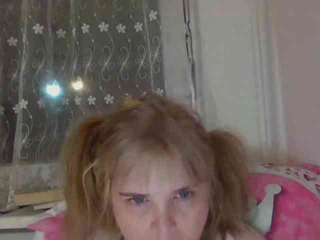 ElenaPleasure webcam