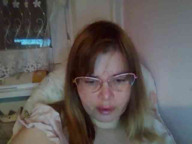 ElenaPleasure webcam