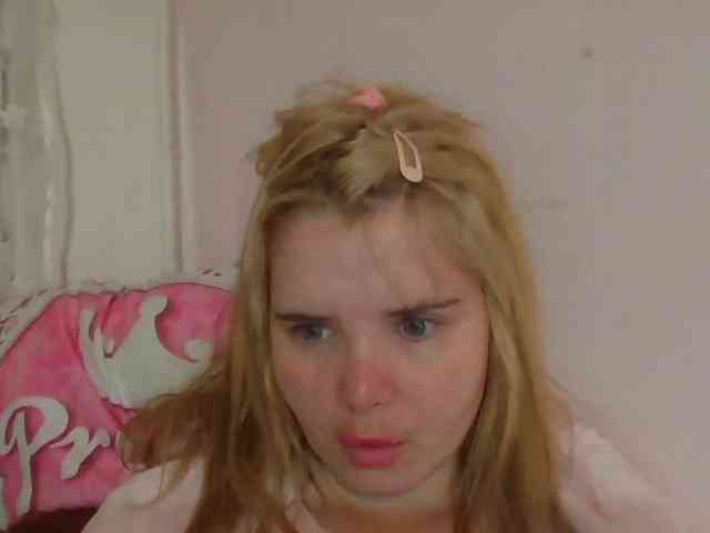 ElenaPleasure webcam