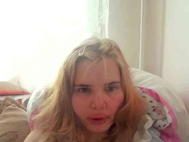 ElenaPleasure webcam