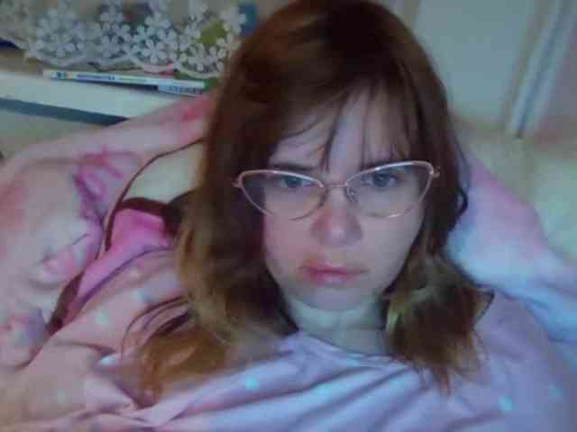 ElenaPleasure webcam