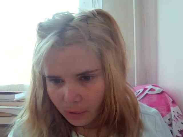 ElenaPleasure webcam