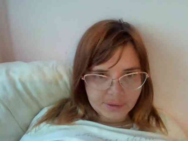 ElenaPleasure webcam