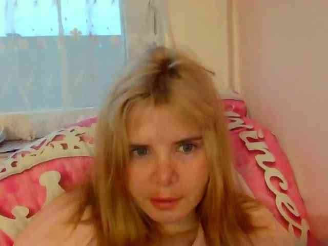 ElenaPleasure webcam