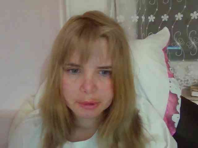 ElenaPleasure webcam