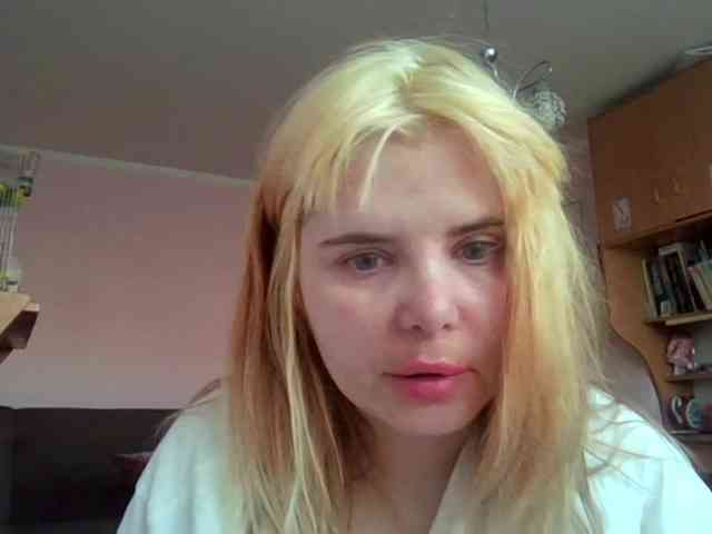 ElenaPleasure webcam