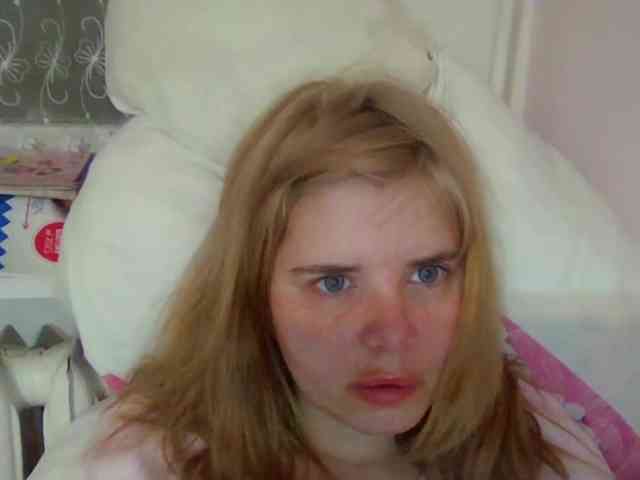 ElenaPleasure webcam