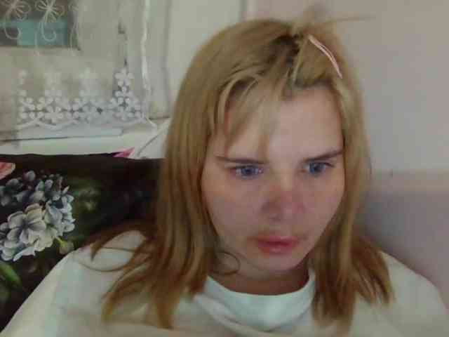 ElenaPleasure webcam